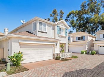 9727 Stonecrest Blvd