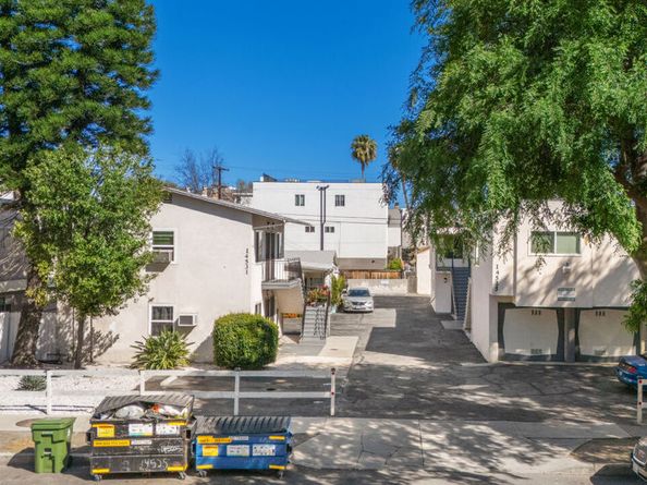 14525 Albers Street, Sherman Oaks CA 91411