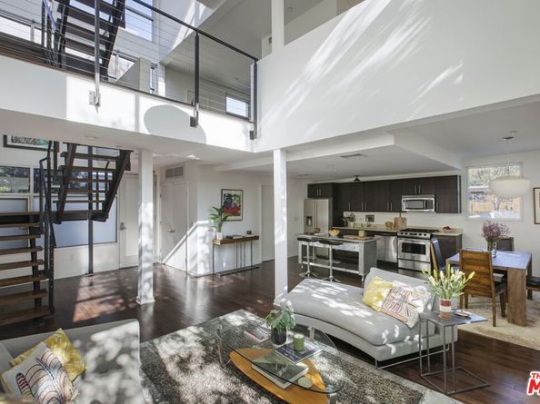 4111 W Sunset Boulevard 220, Los Angeles CA 90029