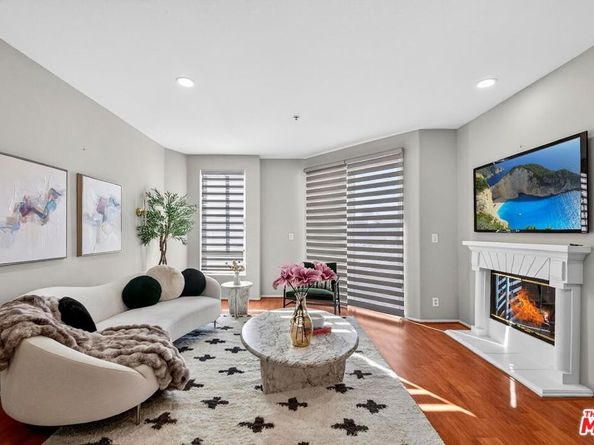 333 Westminster Avenue 405, Los Angeles CA 90020