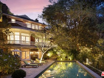 2041 Mandeville Canyon Road