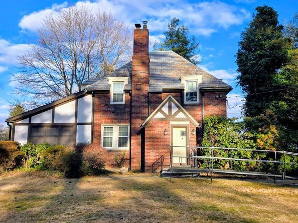 215 Red Lion Road, Huntingdon Valley PA 19006