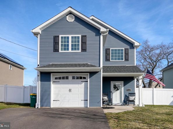 813 Fifth Avenue, Croydon PA 19021