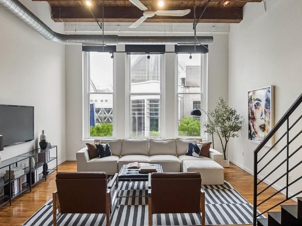 1027 Arch Street 302, Philadelphia PA 19107
