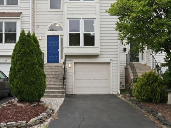 506 Dakota Drive, Herndon VA 20170