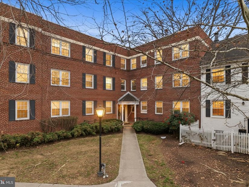 2904 13TH Road S 4301, Arlington VA 22204