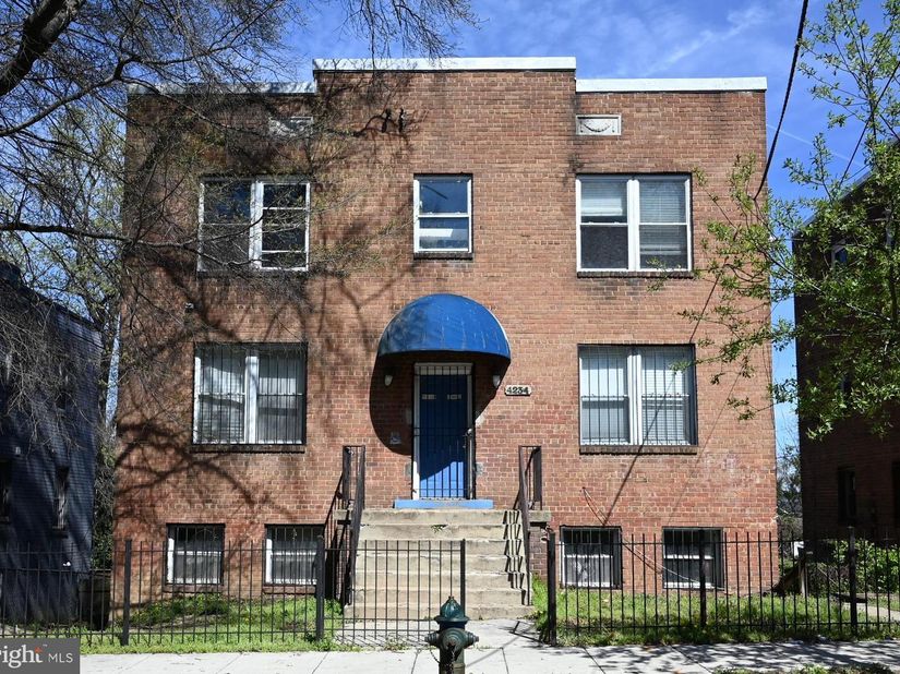 4234 Edson Place NE 2, Washington DC 20019