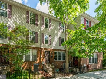 1105 Harvard Street NW