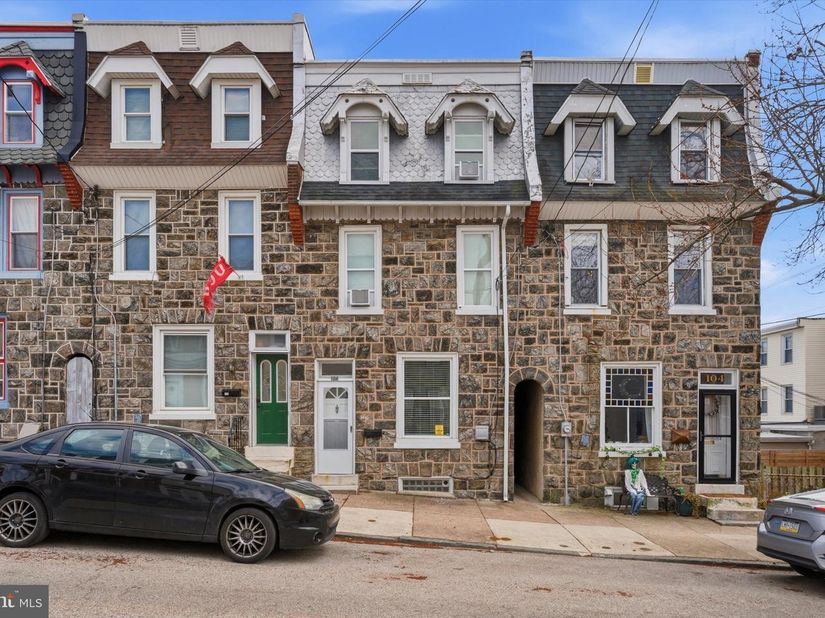 106 W Salaignac Street, Philadelphia PA 19127