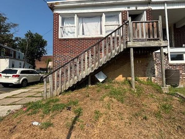 200 N 6TH Street, Darby PA 19023