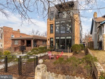 129 Varnum Street NW