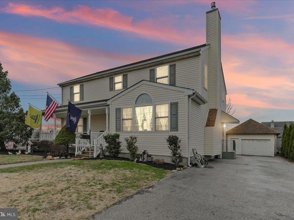 251 Kossuth Avenue, Folsom PA 19033