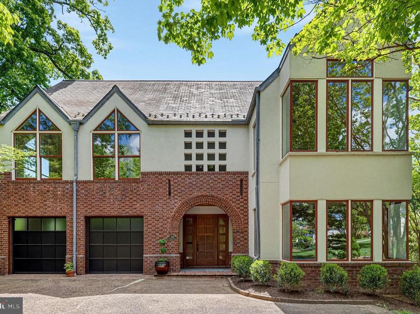 3190 N Woodrow Street, Arlington VA 22207