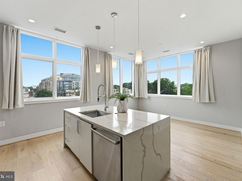 646 H Street NE 304, Washington DC 20002