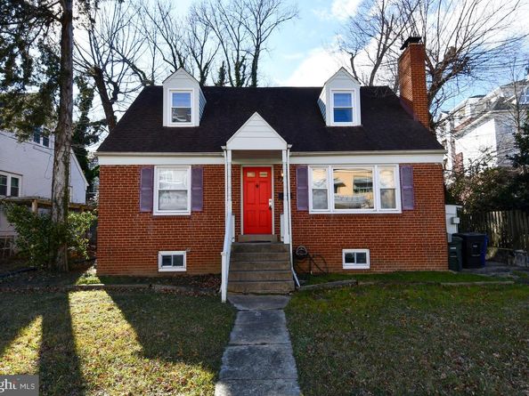 1316 S Dinwiddie Street, Arlington VA 22206