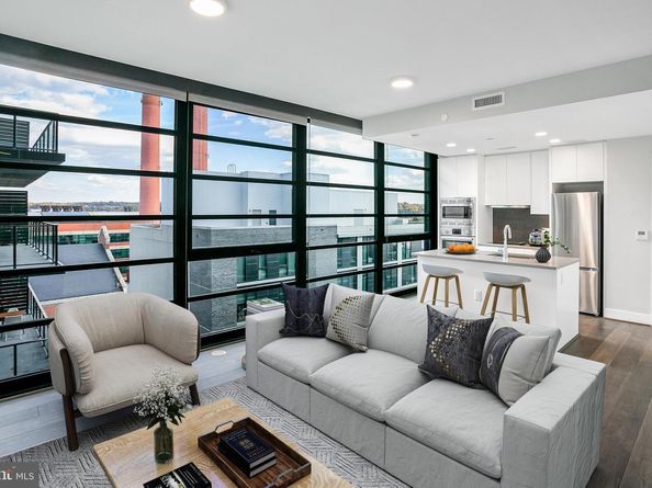 1300 4TH Street SE 901, Washington DC 20003