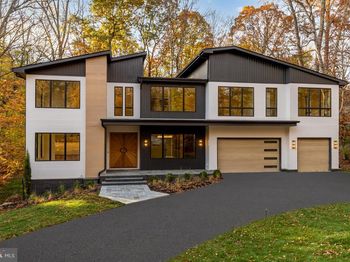 6916 Carmichael Avenue