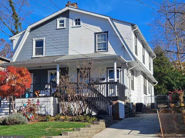 205 N Aberdeen Avenue, Wayne PA 19087