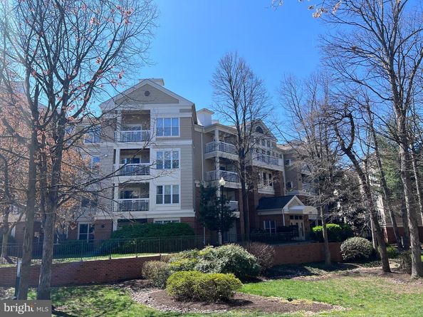 2204 Westcourt Lane 113, Herndon VA 20170