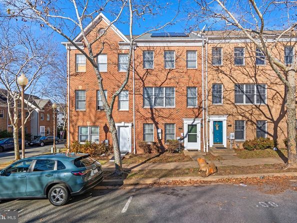 802 Hr Drive SE, Washington DC 20032