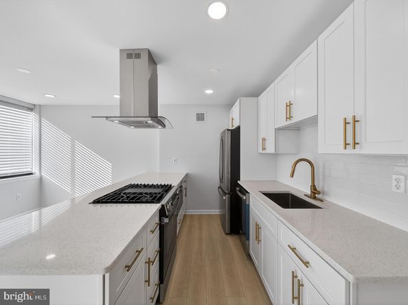 4390 Lorcom Lane 410, Arlington VA 22207