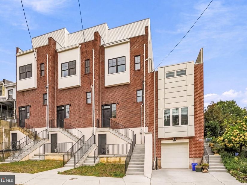 303B Fountain Street, Philadelphia PA 19128