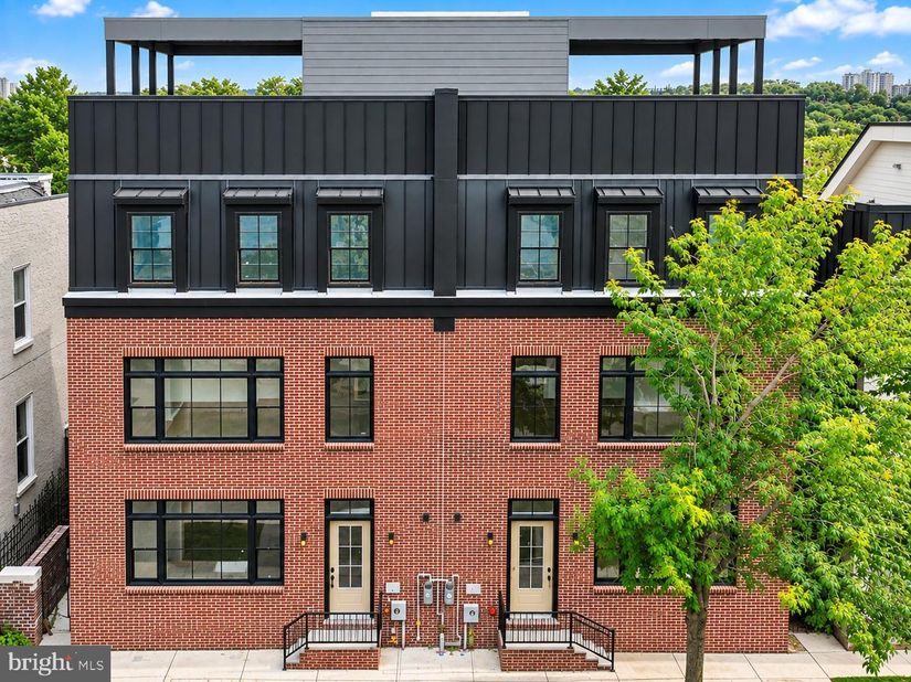 210 Kalos Street, Philadelphia PA 19128