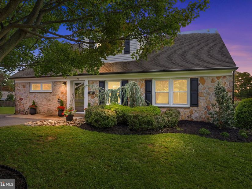 473 Sweetbriar Drive, Warminster PA 18974