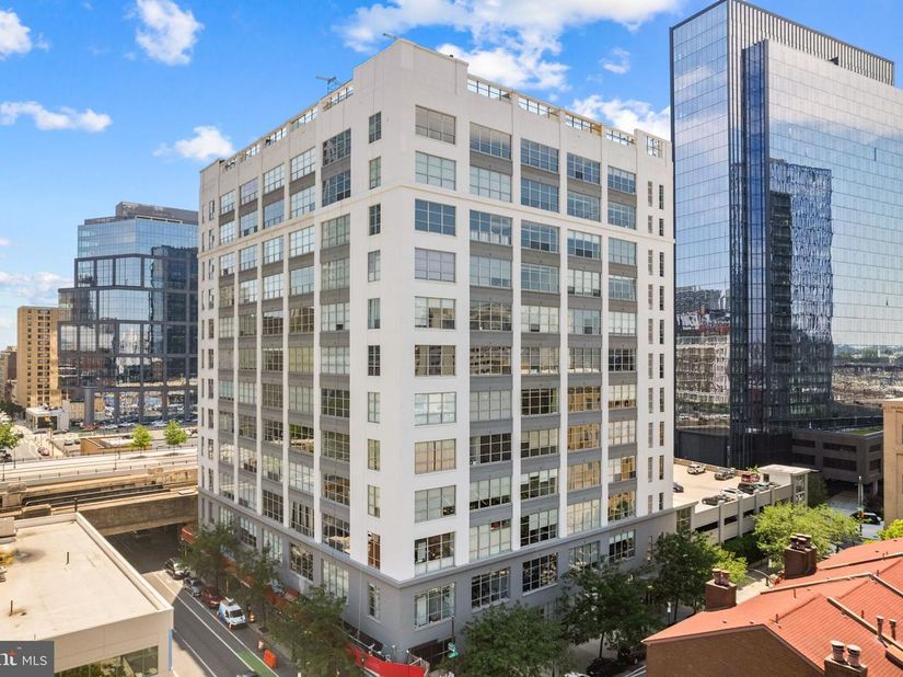 2200 Arch Street 505, Philadelphia PA 19103