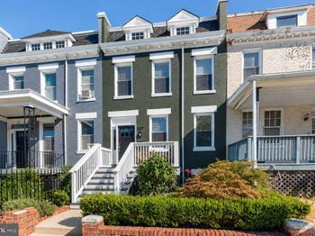 437 Kenyon Street NW