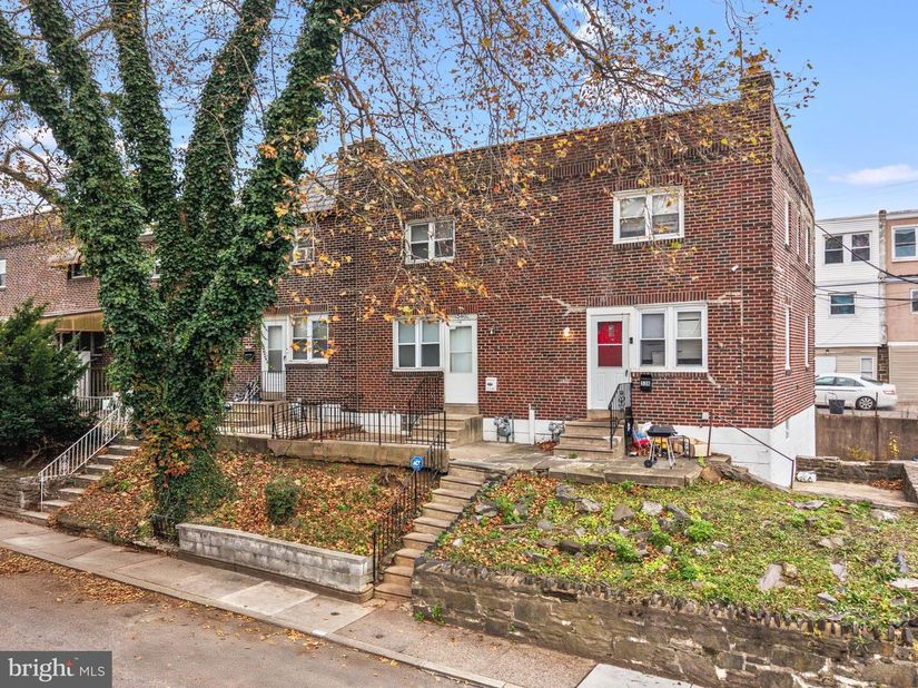 540 Snowden Road, Upper Darby PA 19082