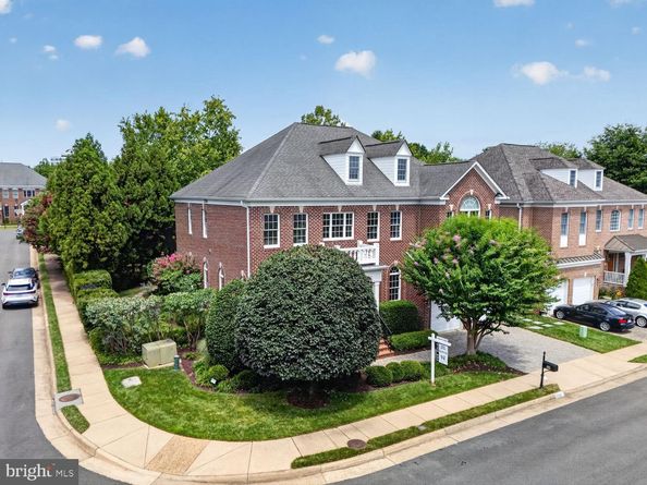 8263 Trailwood Court, Vienna VA 22182
