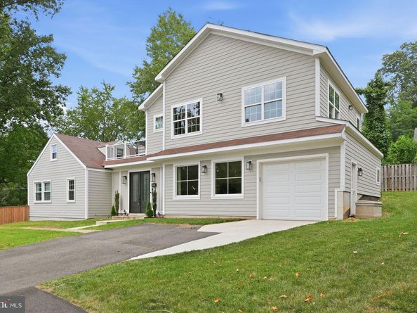 2301 Grove Avenue, Falls Church VA 22046