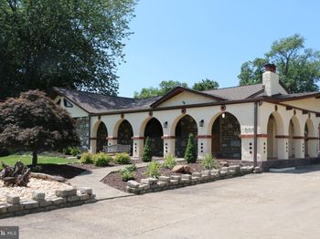 454 Dunksferry Road