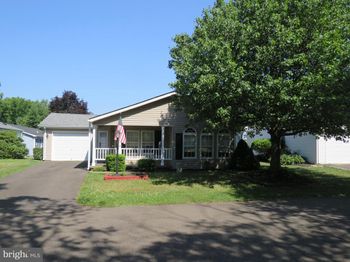 638 Spicebush Court