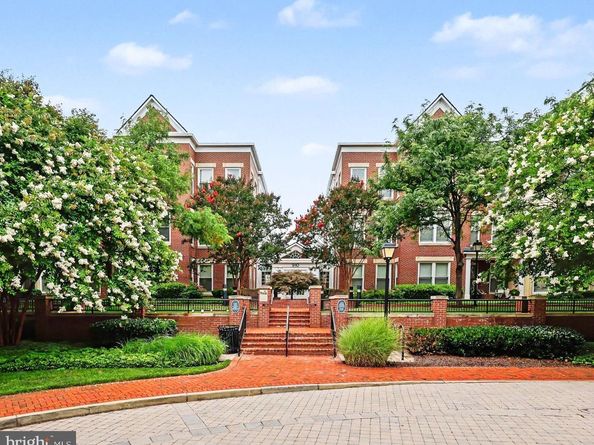 910 Powhatan Street 303S, Alexandria VA 22314