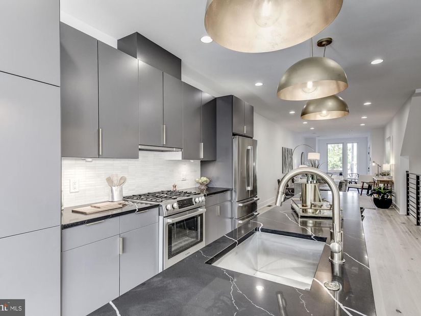 3571 10TH Street NW 1, Washington DC 20010