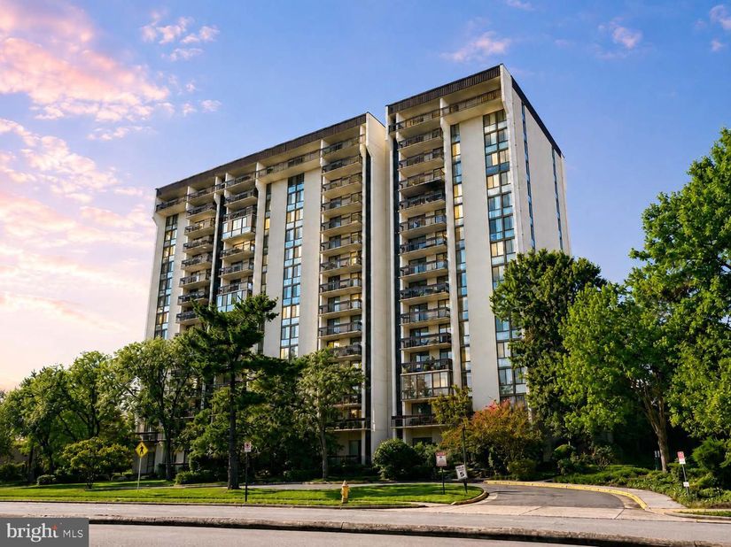 5300 Holmes Run Parkway 606, Alexandria VA 22304