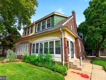 1021 Allengrove
