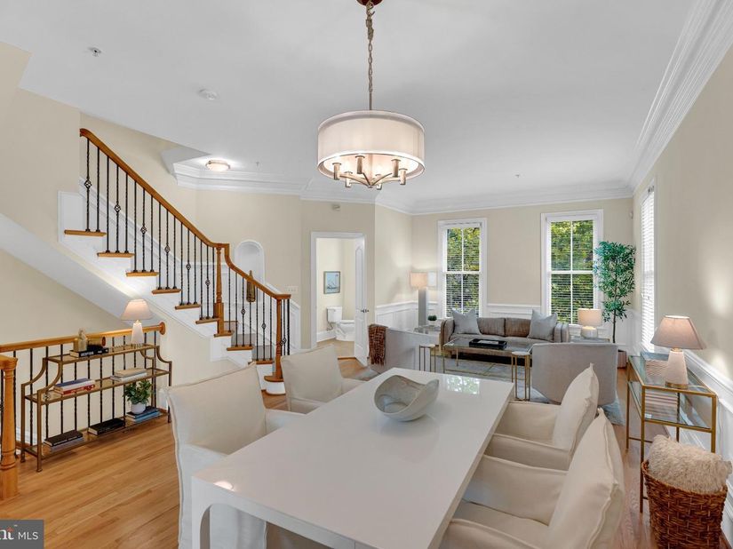 1722 Potomac Greens Drive, Alexandria VA 22314