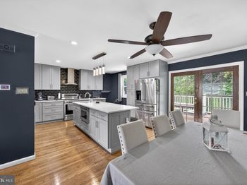463 Pinewood Road
