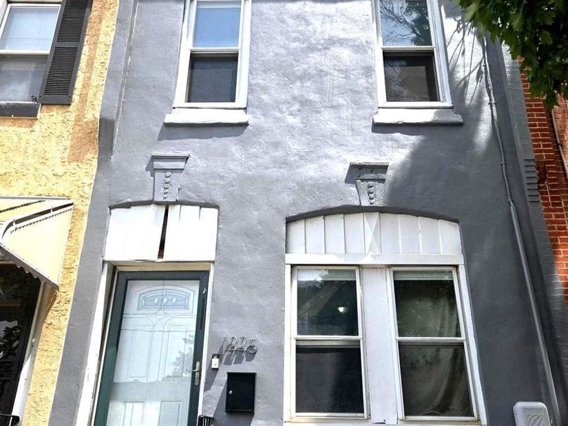 1225 W Huntingdon Street, Philadelphia PA 19133