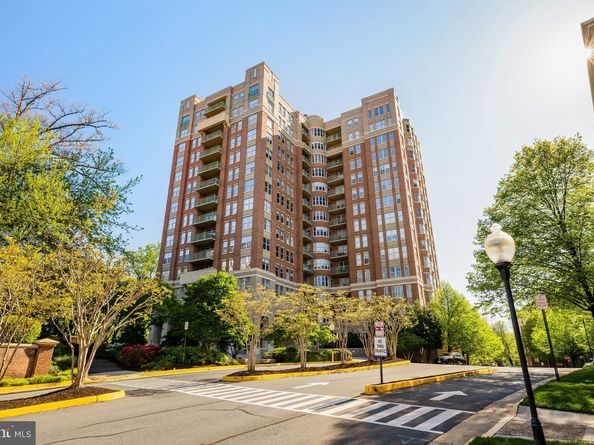 11776 Stratford House Place 1404, Reston VA 20190