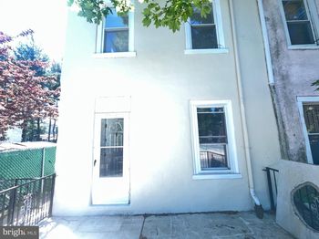1364 W Spencer Street