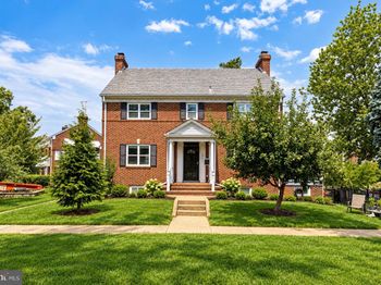 3801 South Dakota Avenue NE