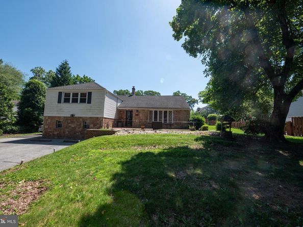 1612 E Willow Grove Avenue, Glenside PA 19038