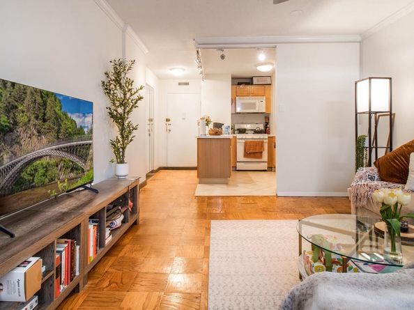 2030 N Adams Street 1109, Arlington VA 22201