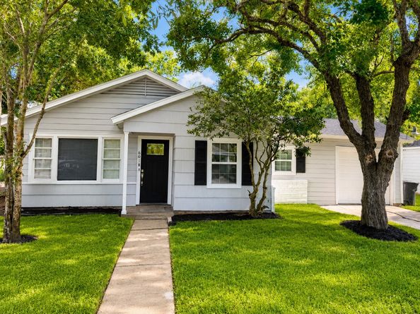 6018 Beldart Street, Houston TX 77033