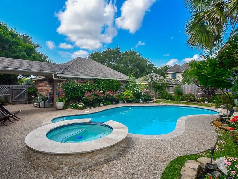 7103 Adobe Meadows Court, Sugar Land TX 77479