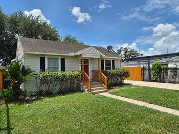 806 Gale Street